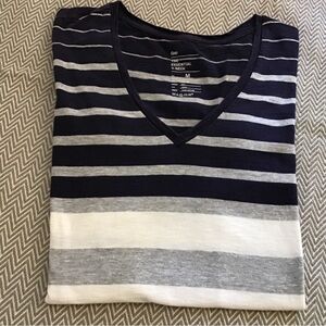 GAP Essential V-neck T-shirt in a navy blue, gray, and white stripe pattern